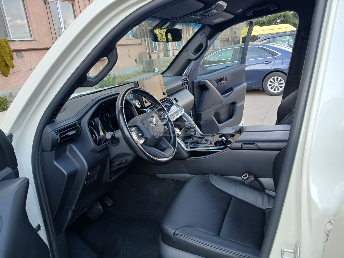 Toyota Land Cruiser - фото 10