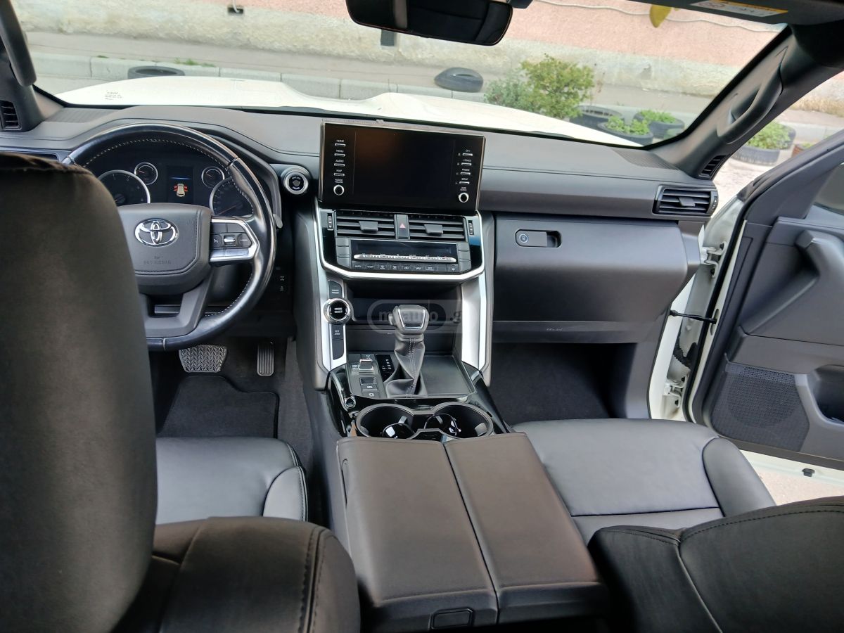 Toyota Land Cruiser - фото 7