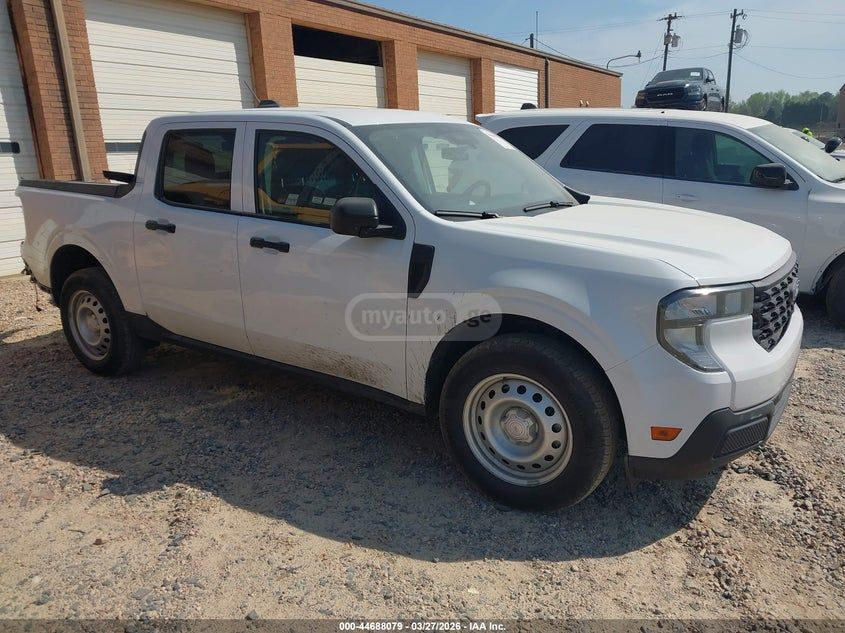 Ford Maverick - фото 1