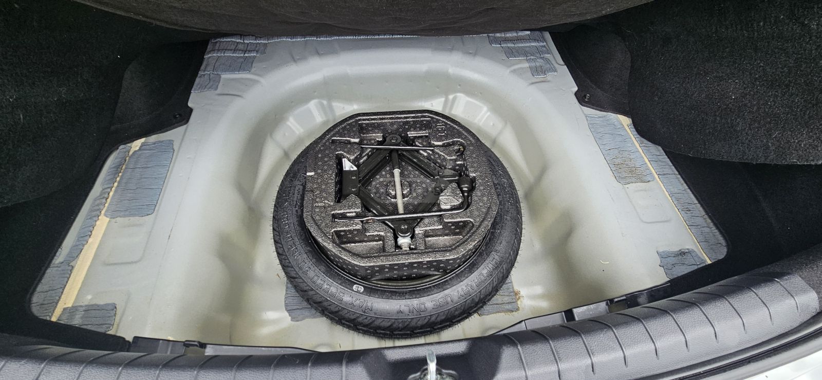 Kia K5 - фото 11