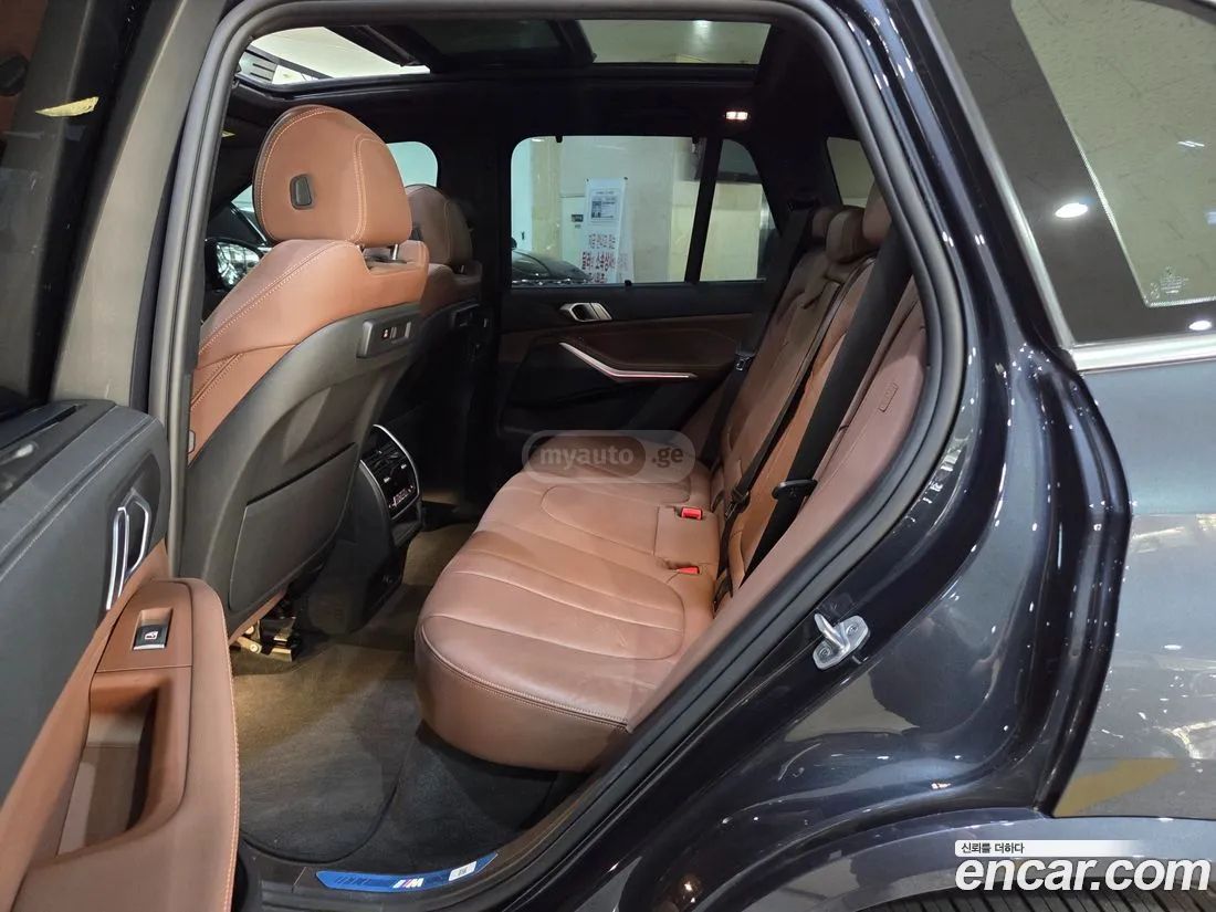 BMW X5 M 2022 — миниатюра 7