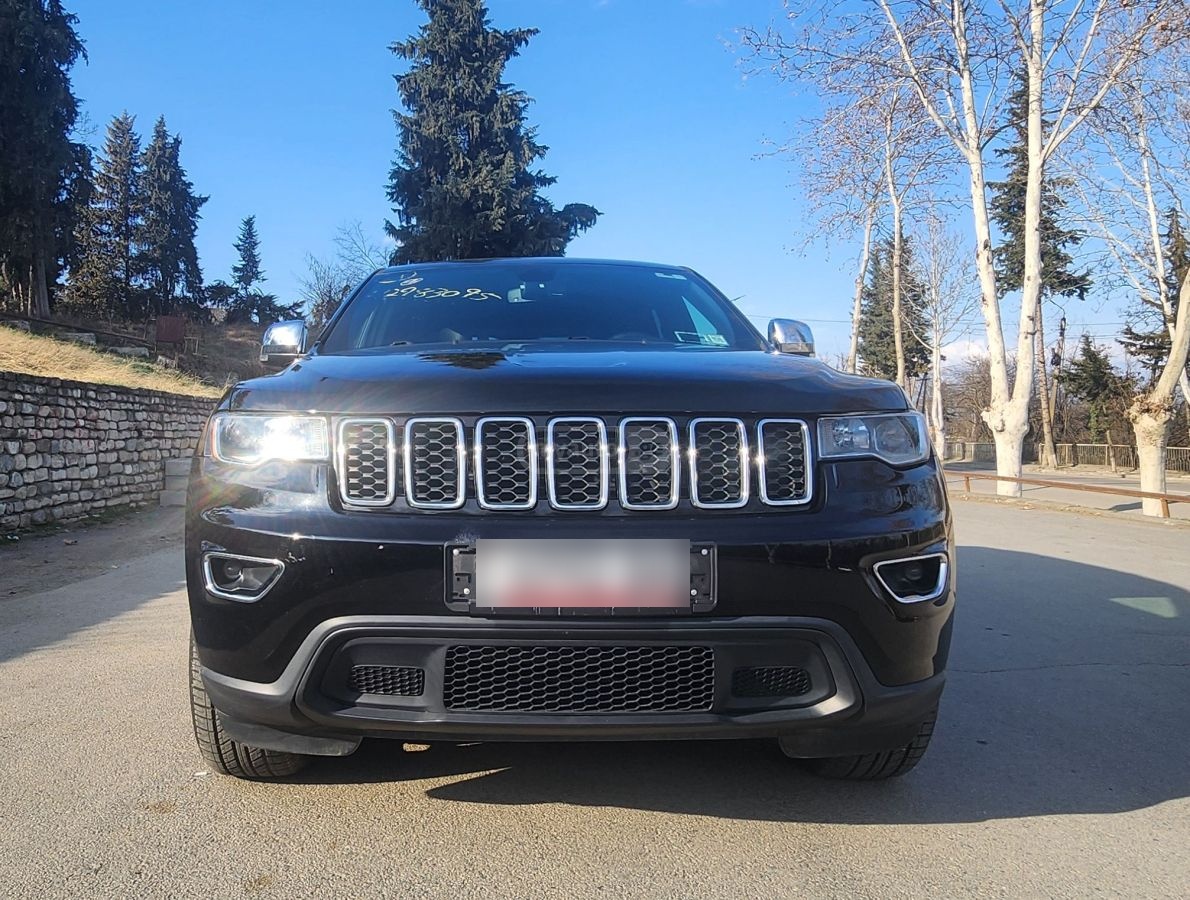 Jeep Grand Cherokee - фото 4