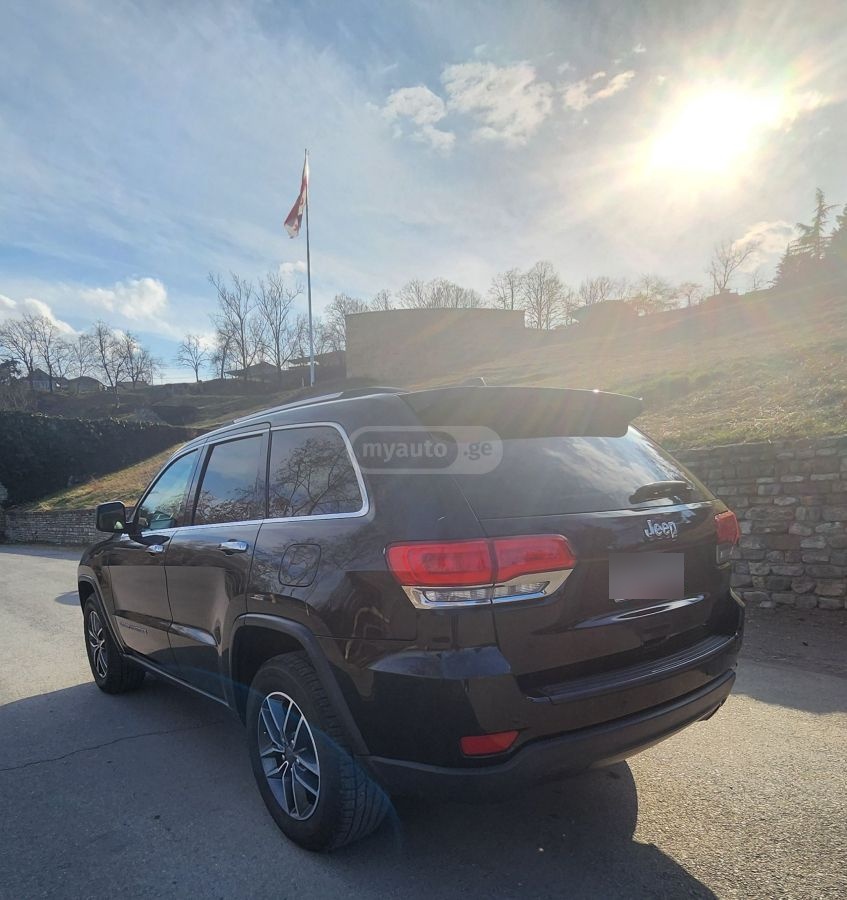 Jeep Grand Cherokee - фото 7