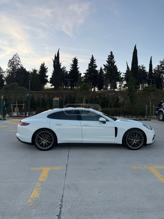 Porsche Panamera - фото 6