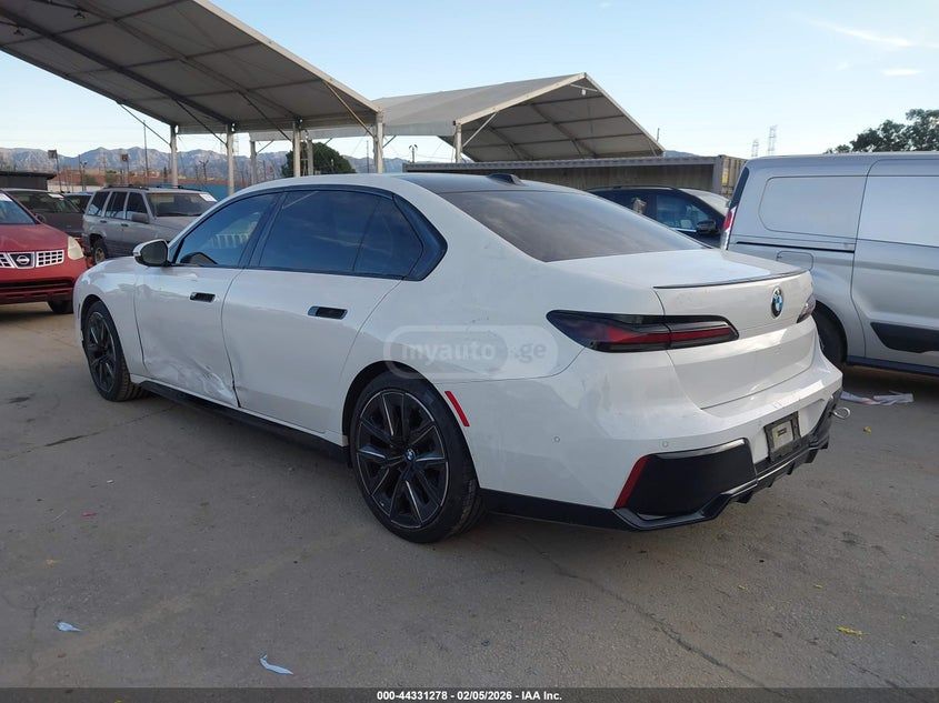 BMW 740 2024 — миниатюра 3