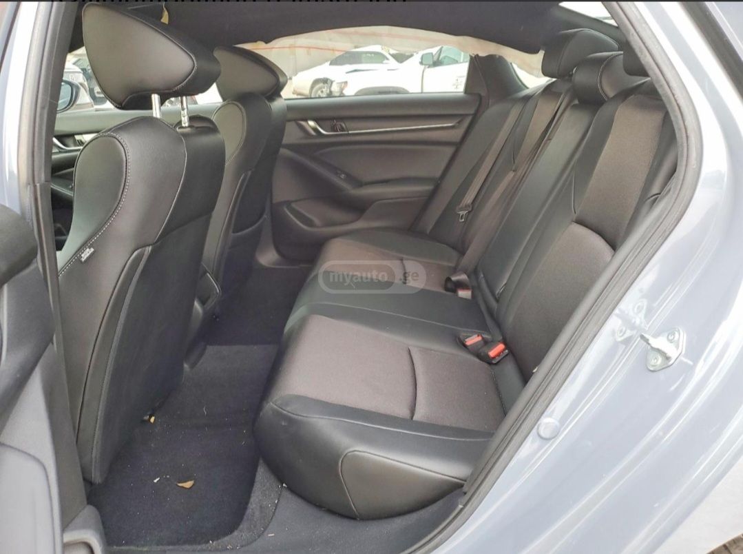 Honda Accord - фото 11