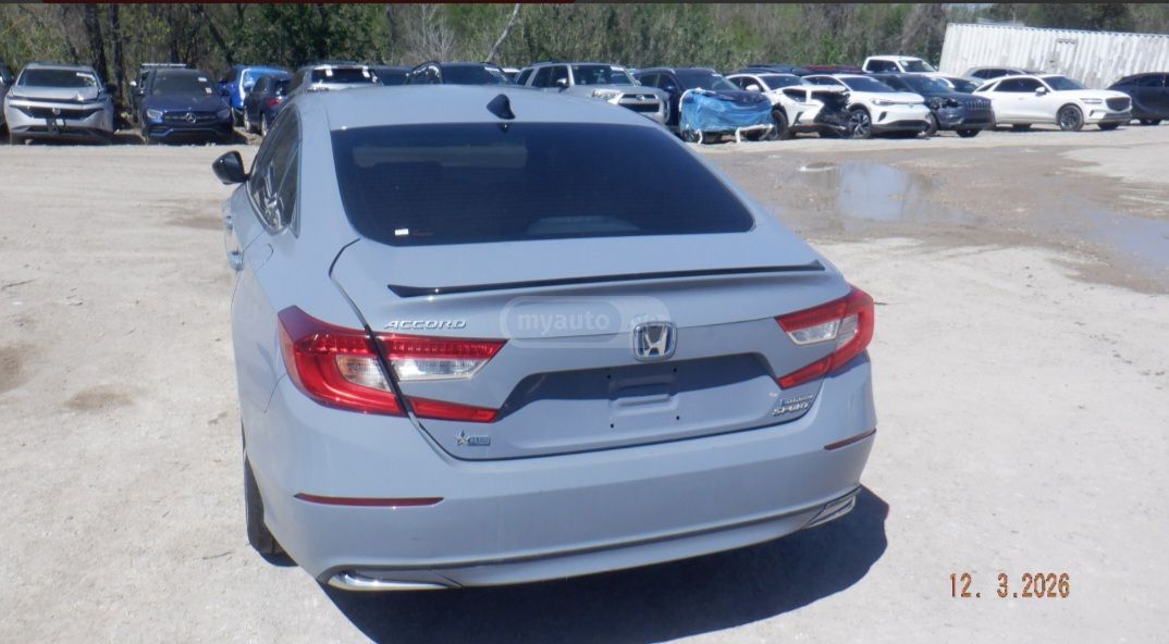 Honda Accord - фото 8