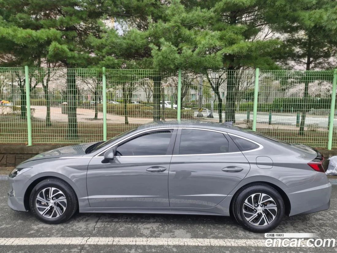 Hyundai Sonata - фото 1