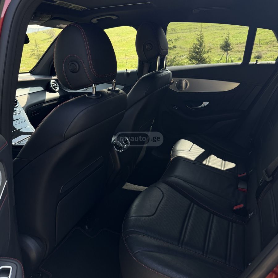 Mercedes-Benz GLC 43 AMG Coupe - фото 12