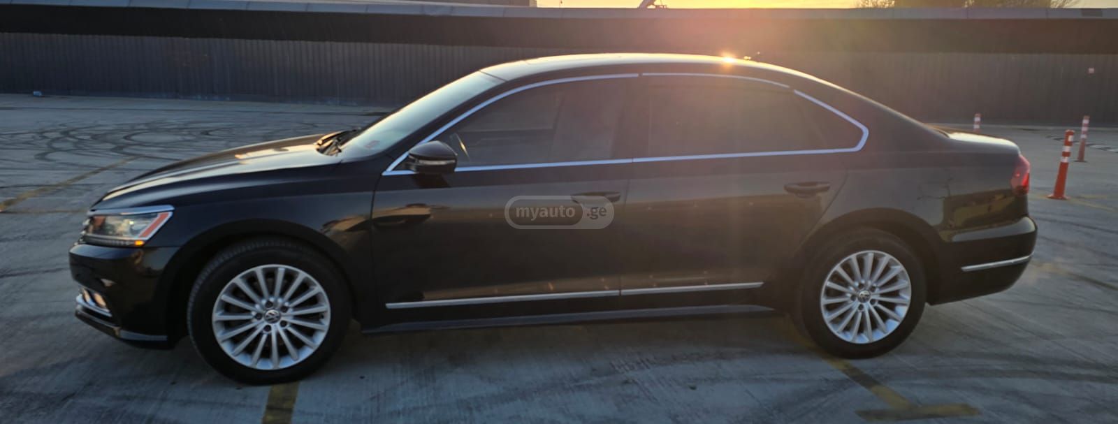 Volkswagen Passat - фото 4