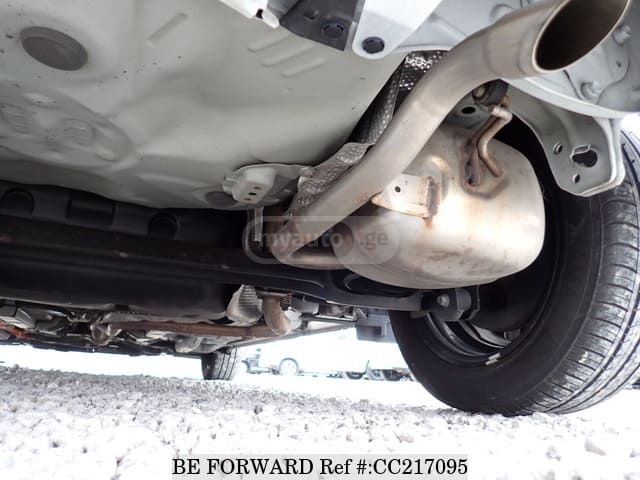 Toyota Aqua - фото 13