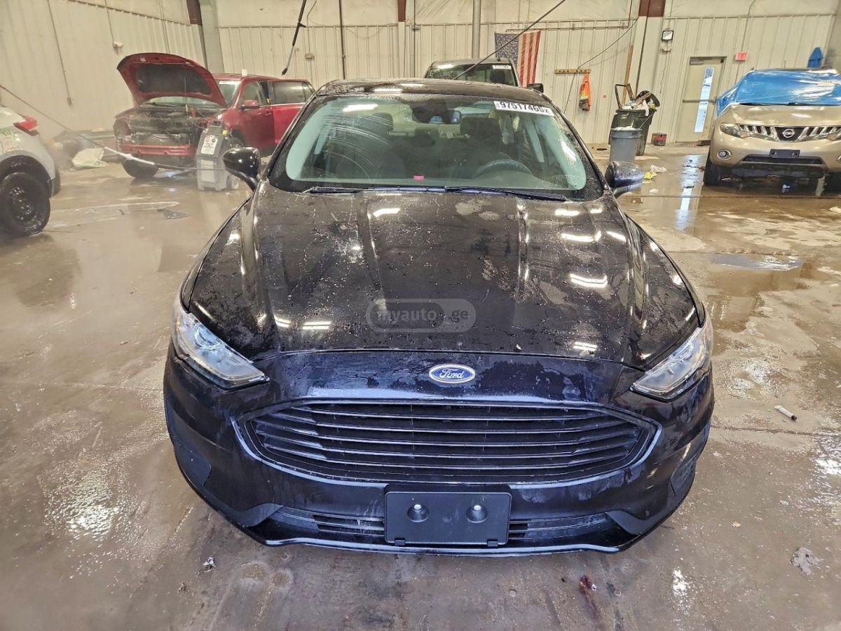 Ford Fusion - фото 5