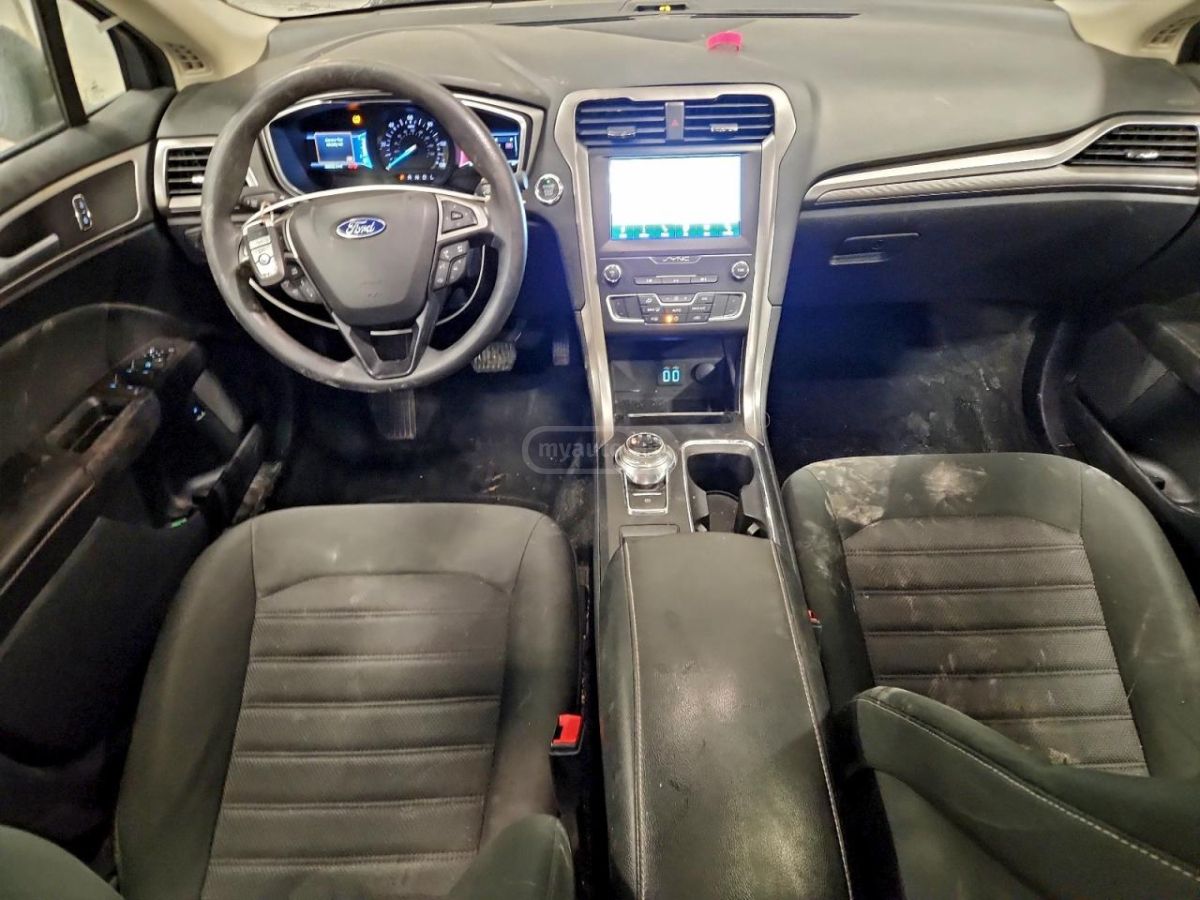 Ford Fusion - фото 8