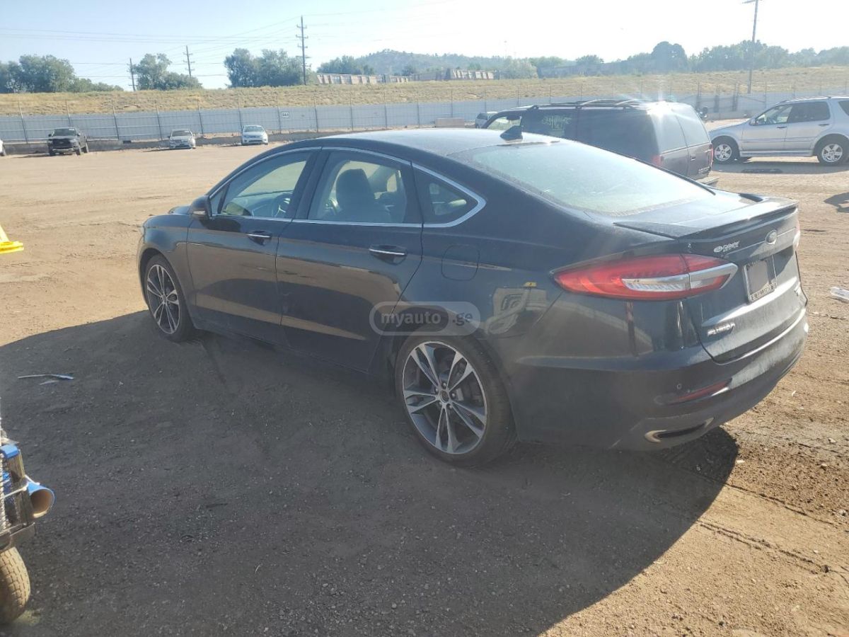 Ford Fusion - фото 2