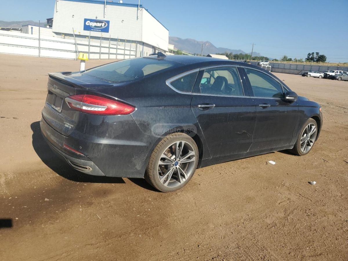 Ford Fusion - фото 3