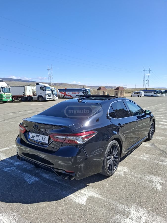 Toyota Camry - фото 5