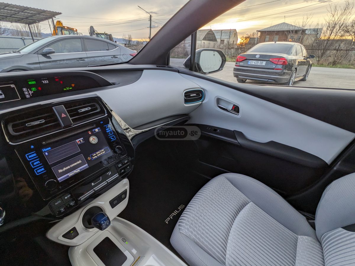 Toyota Prius - фото 10