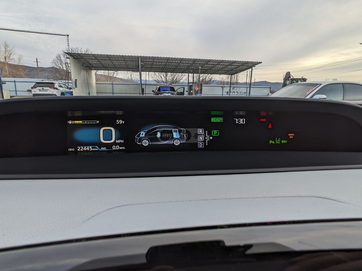 Toyota Prius - фото 12