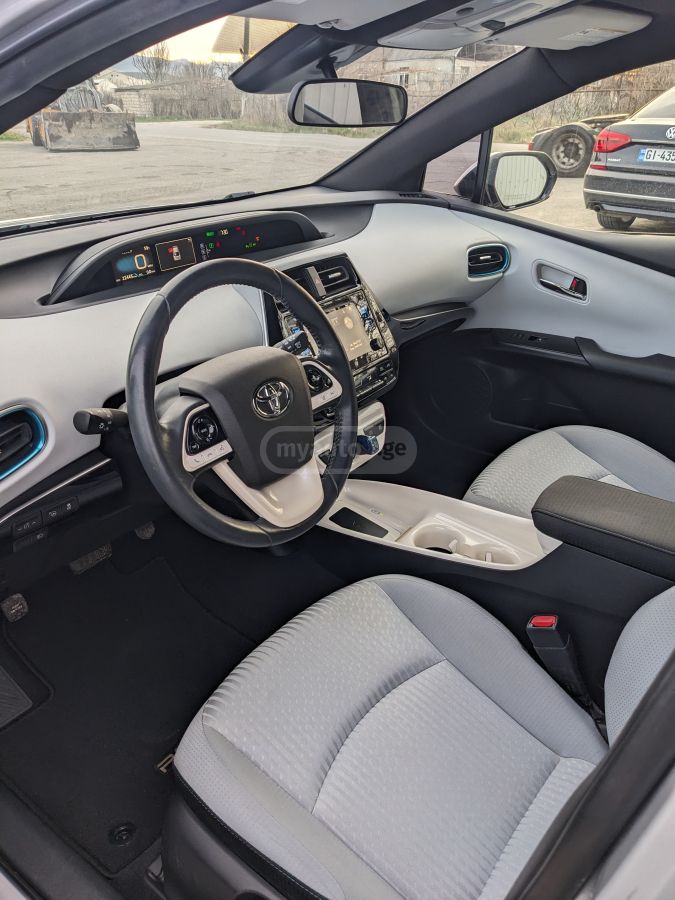 Toyota Prius - фото 7