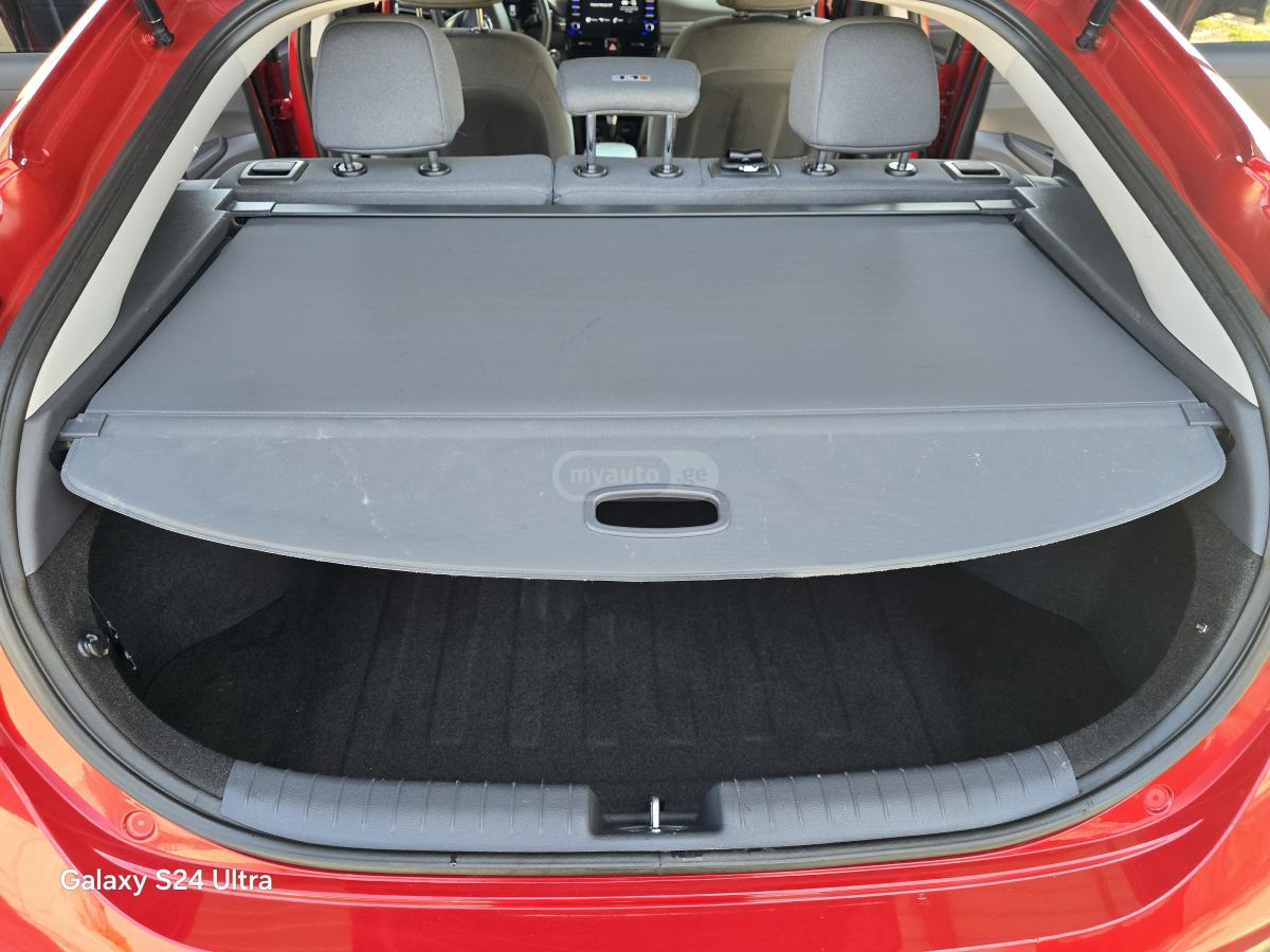 Hyundai Ioniq - фото 13