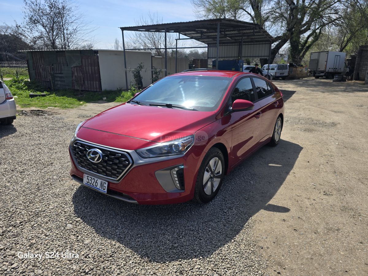 Hyundai Ioniq - фото 3