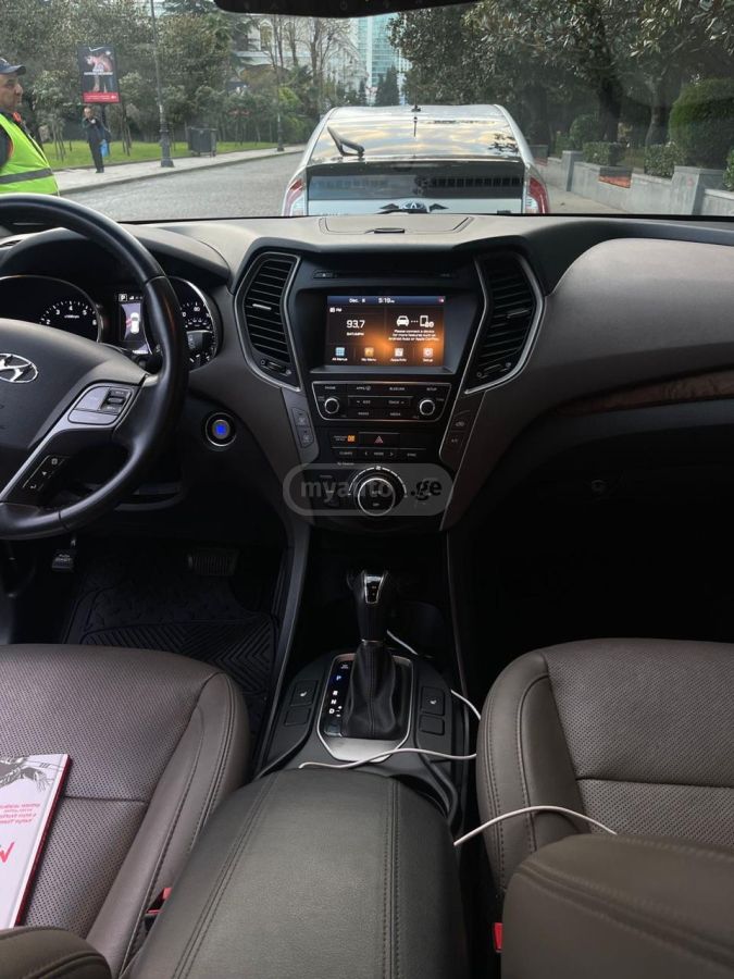 Hyundai Santa Fe - фото 2