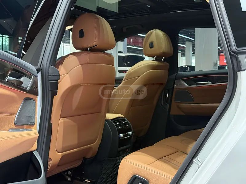 BMW 650 2022 — миниатюра 10