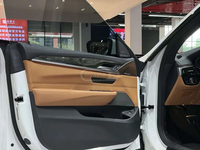 BMW 650 2022 — миниатюра 11