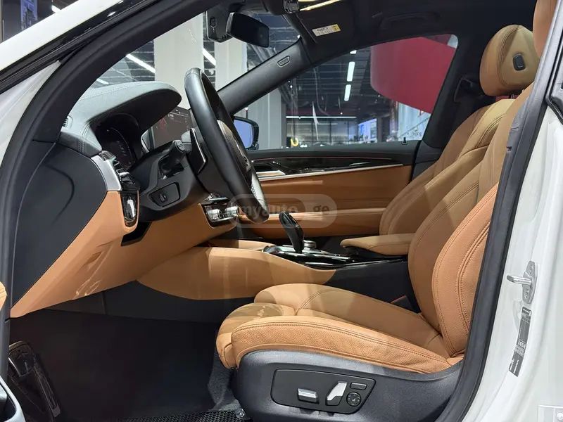 BMW 650 2022 — миниатюра 9