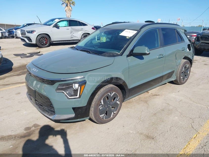 Kia Niro - фото 1