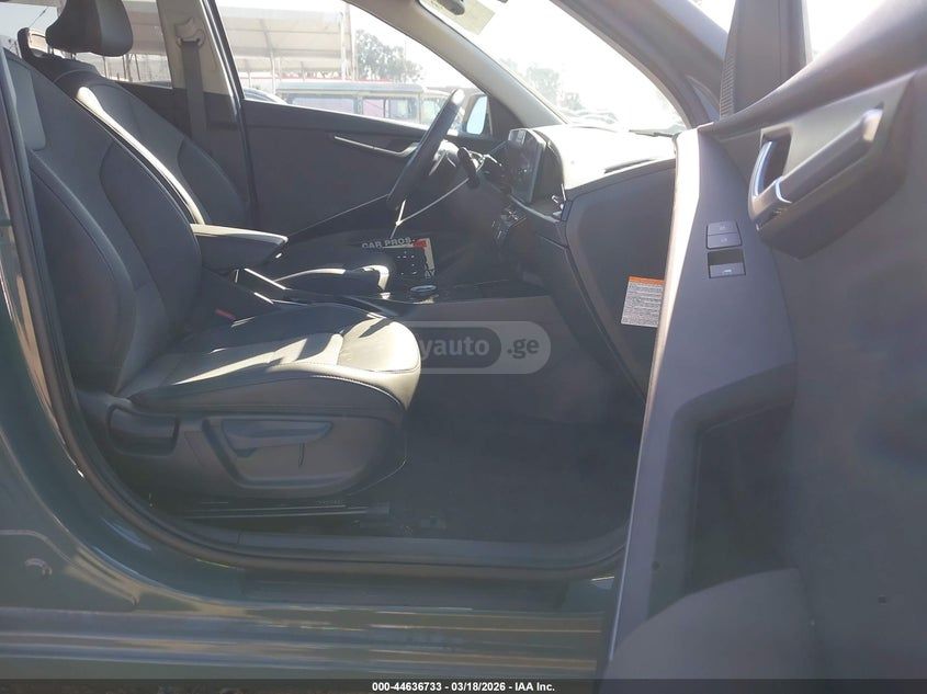 Kia Niro - фото 4