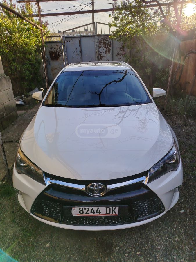 Toyota Camry - фото 8