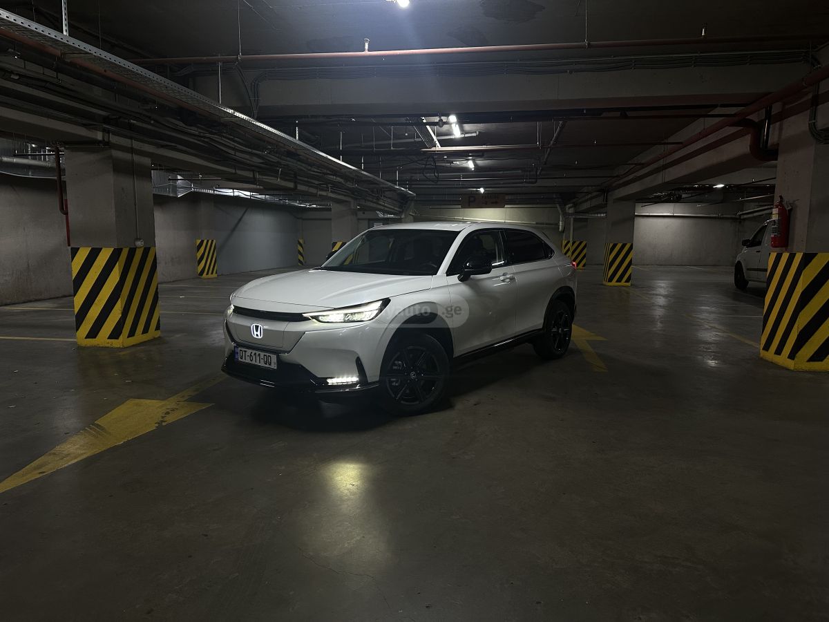 Honda E NS1 - фото 1