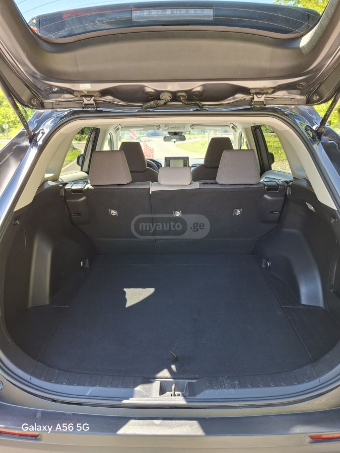 Toyota RAV 4 - фото 12