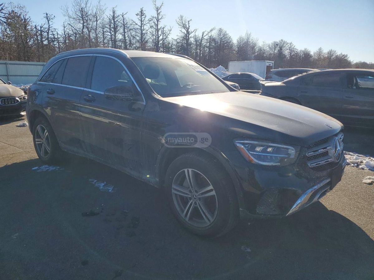 Mercedes-Benz GLC 300 - фото 3