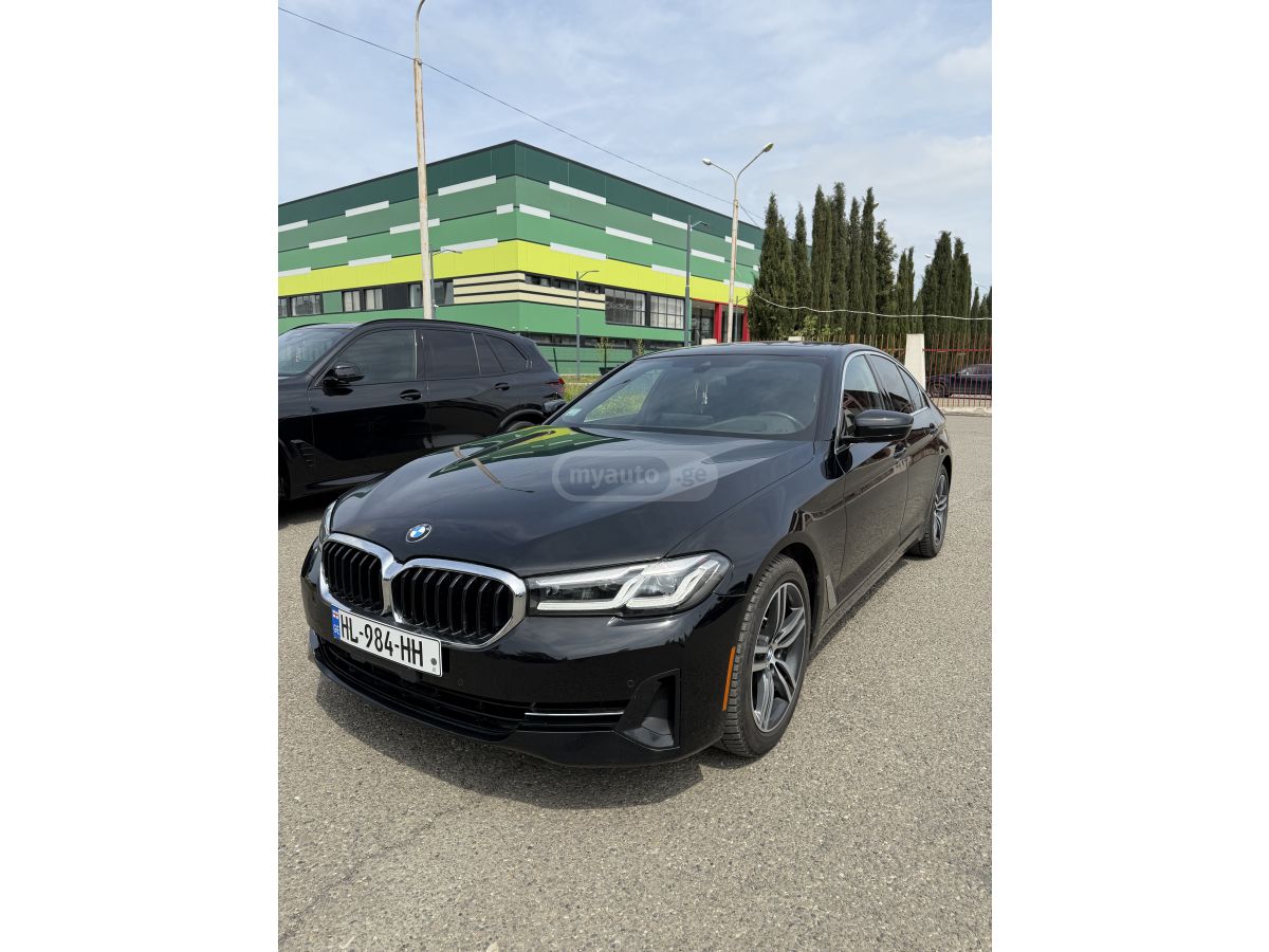 BMW 530 - фото 1