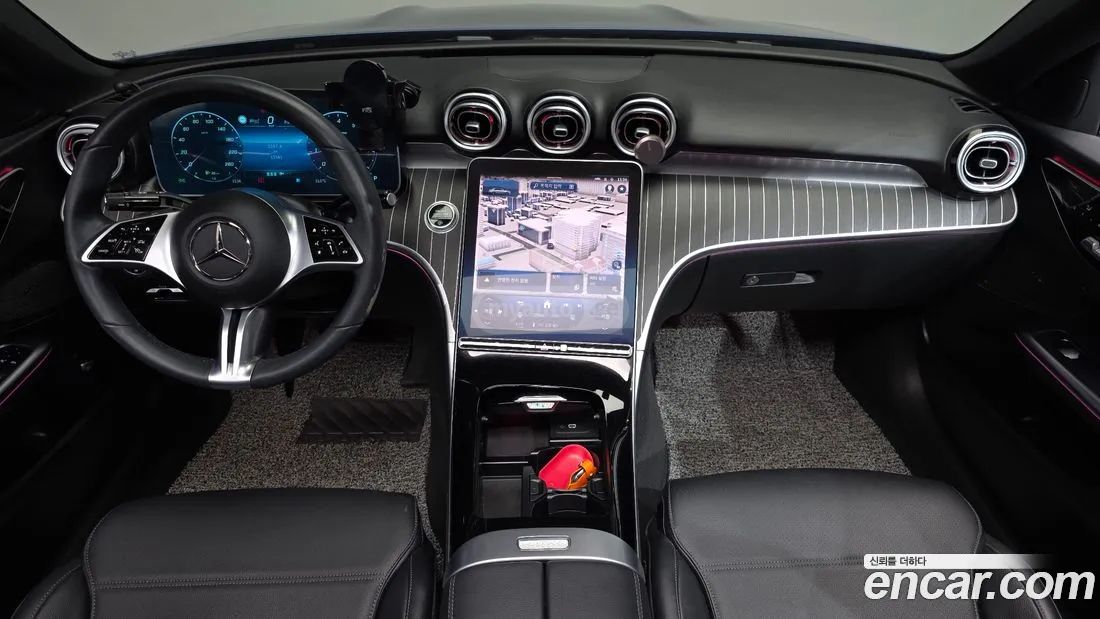 Mercedes-Benz C 63 AMG - фото 7