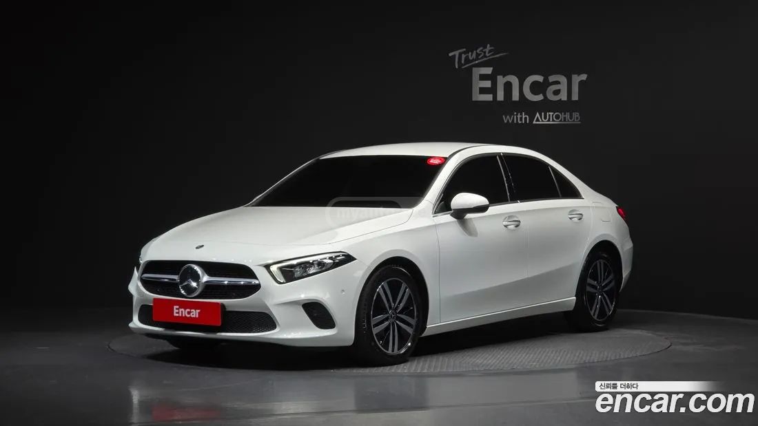 Mercedes-Benz A 45 AMG 2021 — миниатюра 1