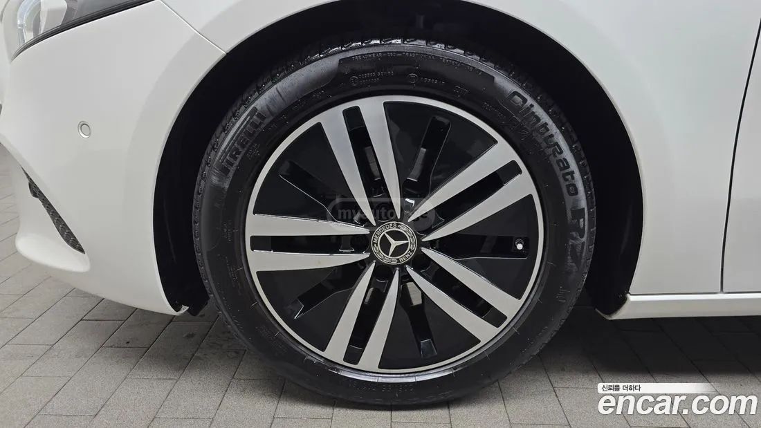 Mercedes-Benz A 45 AMG 2021 — миниатюра 5