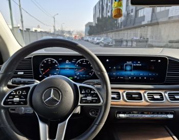 Mercedes-BenzGLS 4502020