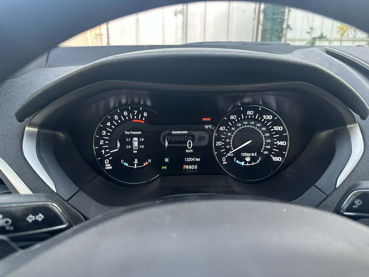 Lincoln MKZ - фото 3