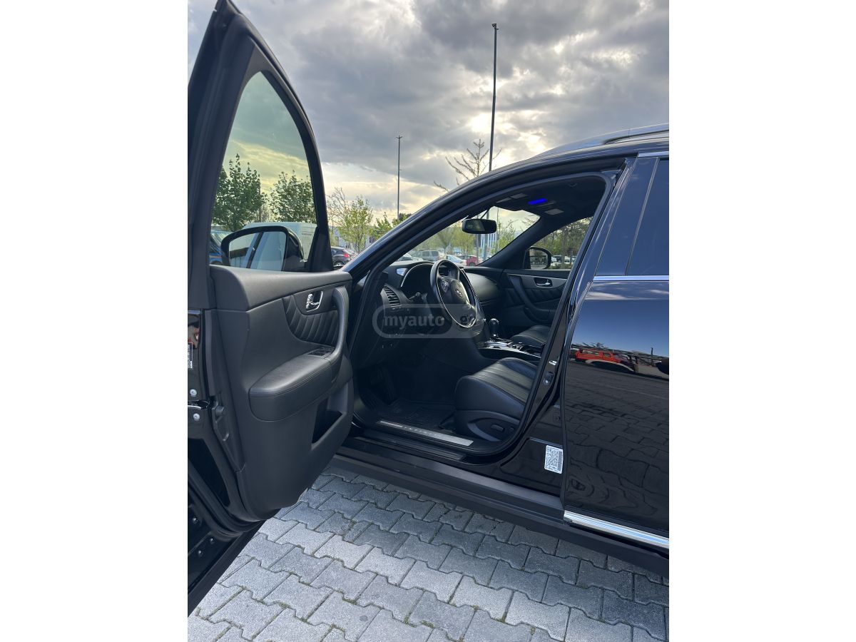 Infiniti QX 70 - фото 10