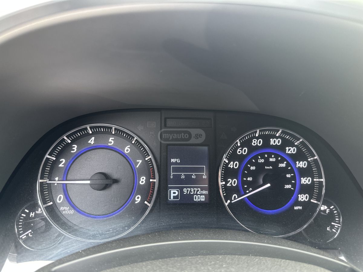 Infiniti QX 70 - фото 15