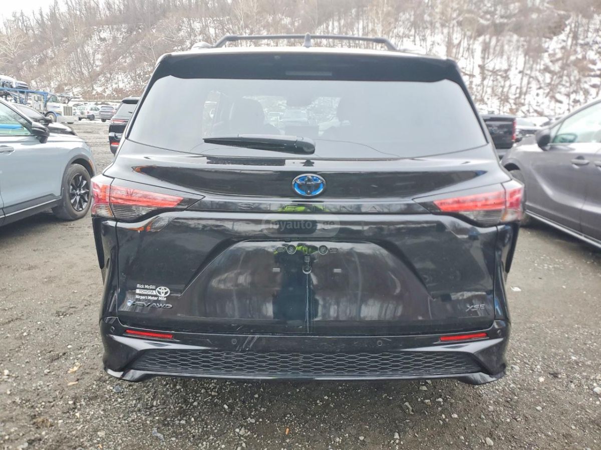 Toyota Sienna 2025 — миниатюра 6