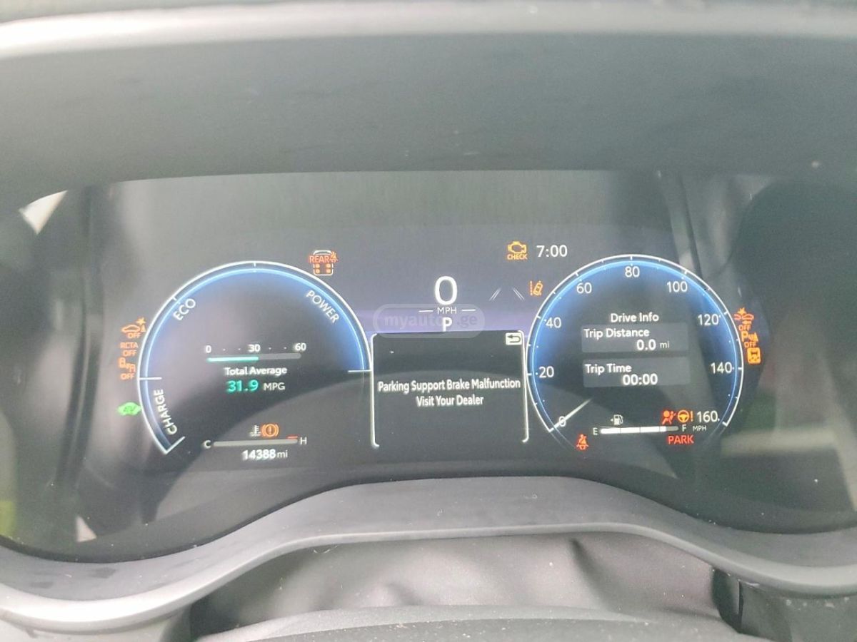 Toyota Sienna 2025 — миниатюра 9