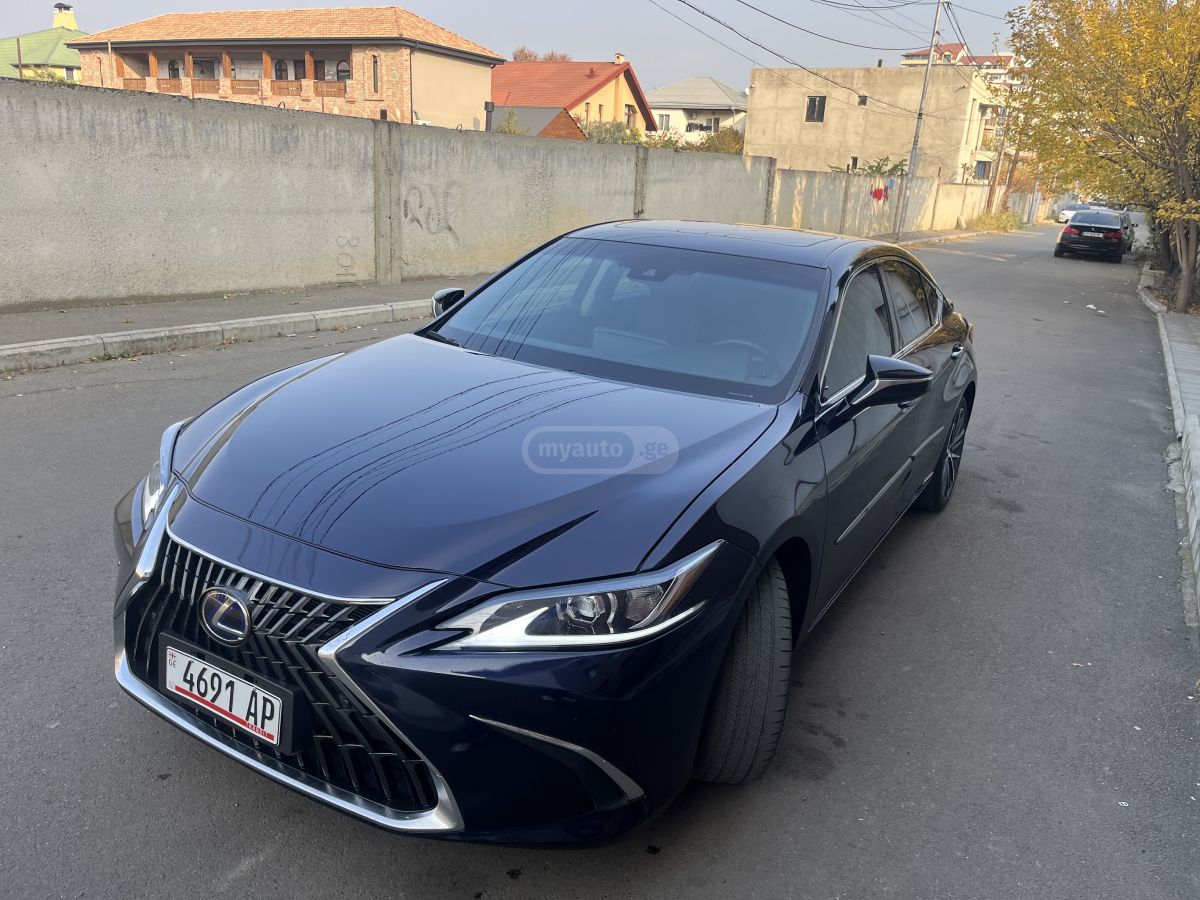 Lexus ES 300 - фото 1