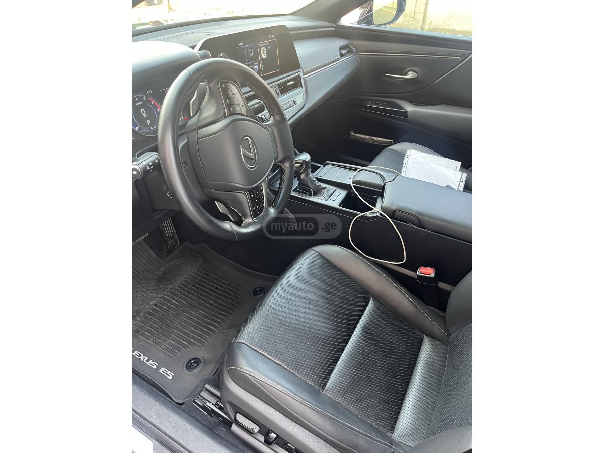 Lexus ES 300 - фото 3