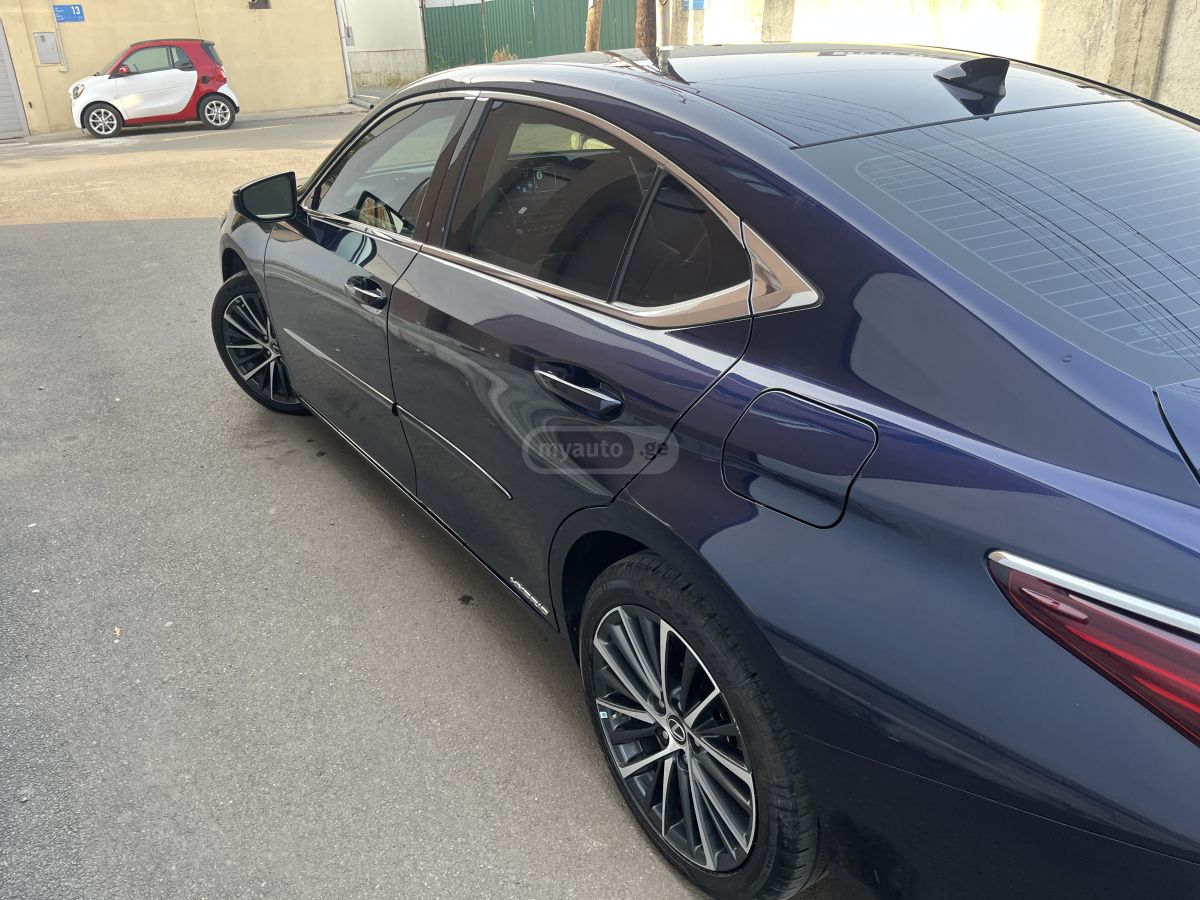 Lexus ES 300 - фото 5