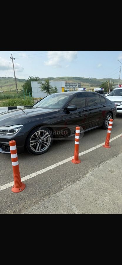 BMW 740 - фото 2