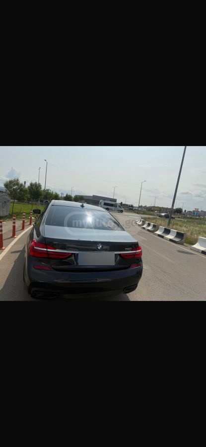 BMW 740 - фото 7